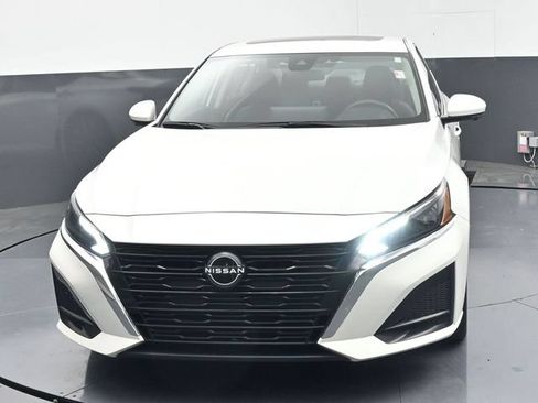 Used 2023 Nissan Altima 2.5 SL AWD/4WD image 42