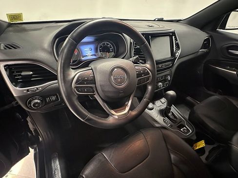 Used 2019 Jeep Cherokee High Altitude AWD/4WD image 22