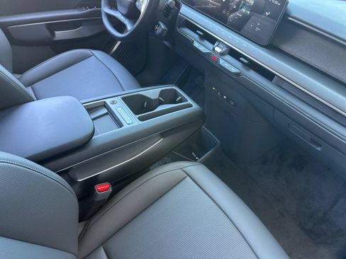New 2026 Kia EV9 Light RWD image 17