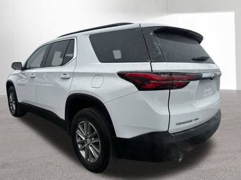 Used 2023 Chevrolet Traverse LT image 9