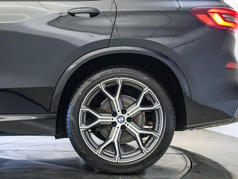 Used 2020 BMW X5 xDrive40i w/ M Sport Package image 11