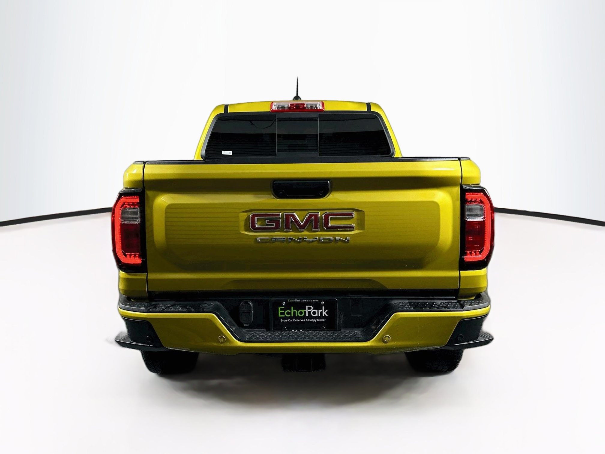 Used 2024 GMC Canyon Elevation w/ Convenience Package AWD/4WD image 7