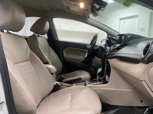Used 2014 Ford Fiesta Titanium image 16