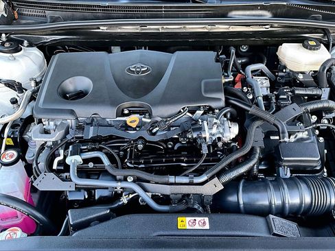Used 2025 Toyota Camry LE image 10