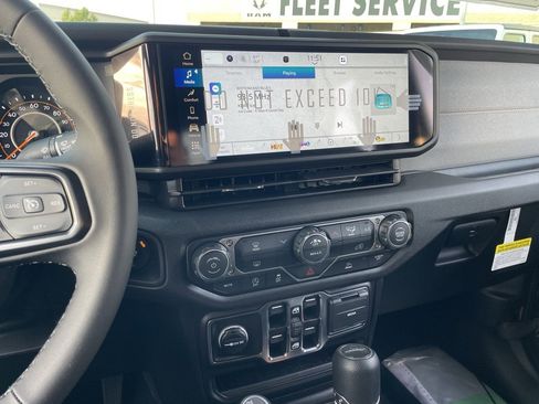 New 2026 Jeep Gladiator Sport image 26