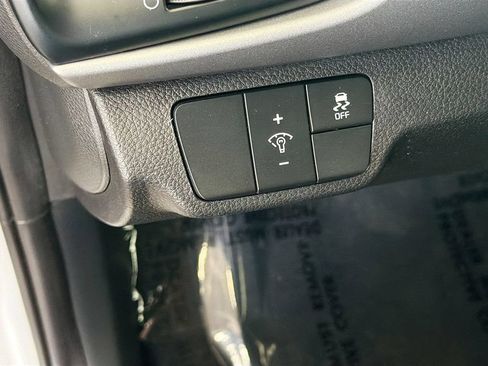 Used 2022 Kia Rio S FWD image 12