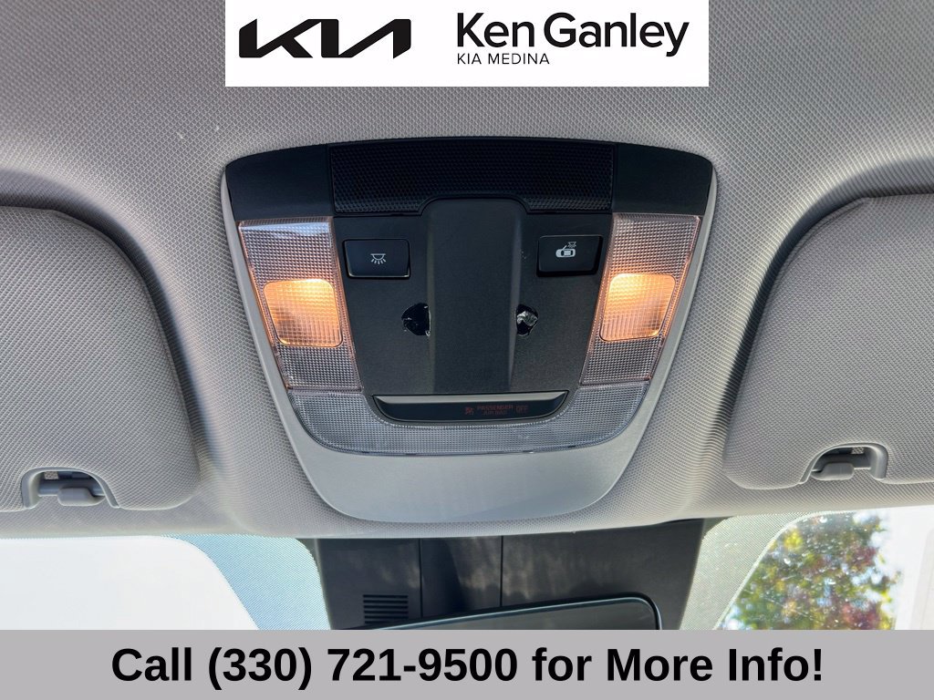 Certified 2023 Kia Sorento LX AWD/4WD image 36