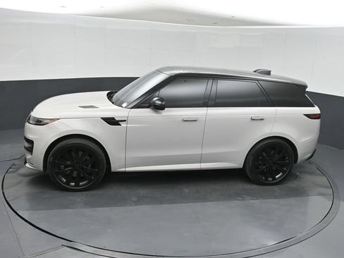 Used 2026 Land Rover Range Rover Sport Autobiography AWD/4WD image 36
