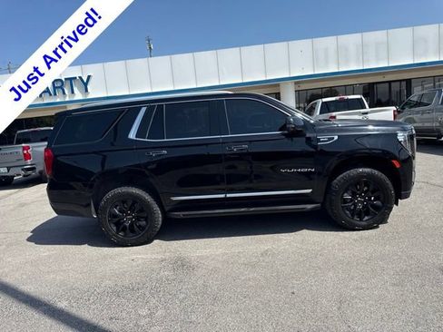 Used 2021 GMC Yukon SLT w/ SLT Luxury Plus Package AWD/4WD image 2