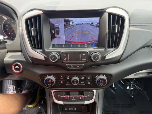 Used 2023 GMC Terrain SLT w/ Tech Package AWD/4WD image 32