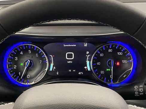 New 2026 Chrysler Pacifica Limited w/ S Appearance Package AWD/4WD image 18