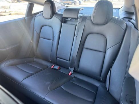 Used 2021 Tesla Model 3 Standard Range Plus image 20
