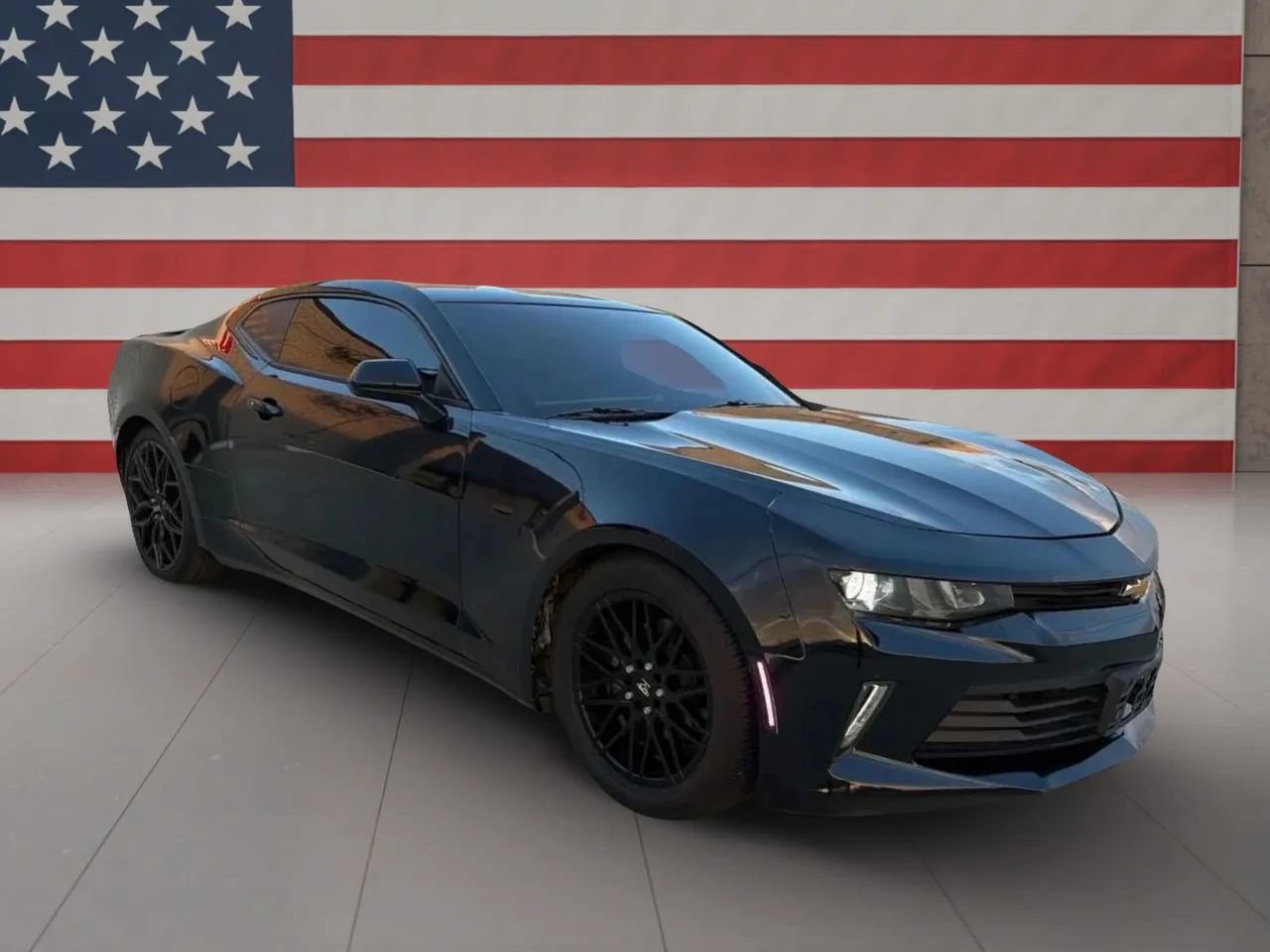 Used 2017 Chevrolet Camaro LT w/ Technology Package RWD image 1