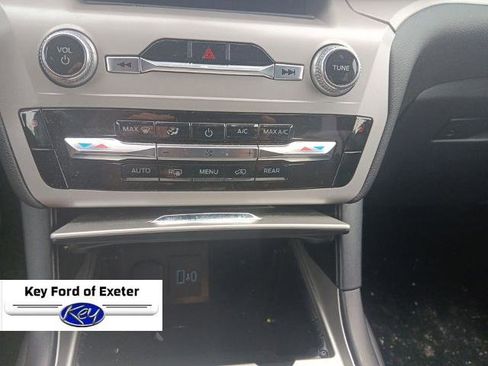 Certified 2023 Ford Explorer XLT image 32