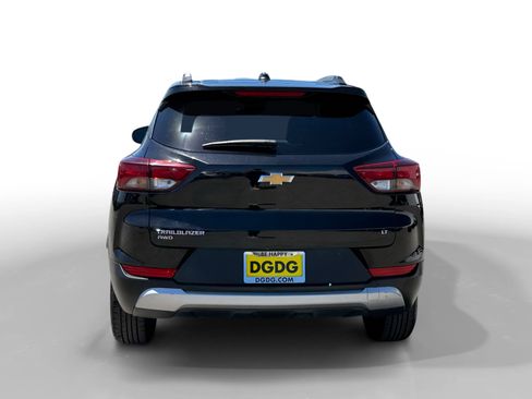 Used 2025 Chevrolet TrailBlazer LT AWD/4WD image 4