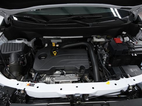 Used 2025 Chevrolet Equinox LT image 11