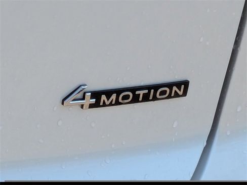 New 2026 Volkswagen Atlas Cross Sport SEL image 13