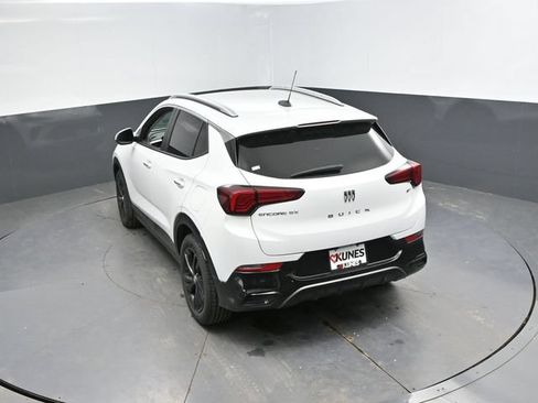 Used 2024 Buick Encore GX Sport Touring FWD image 43