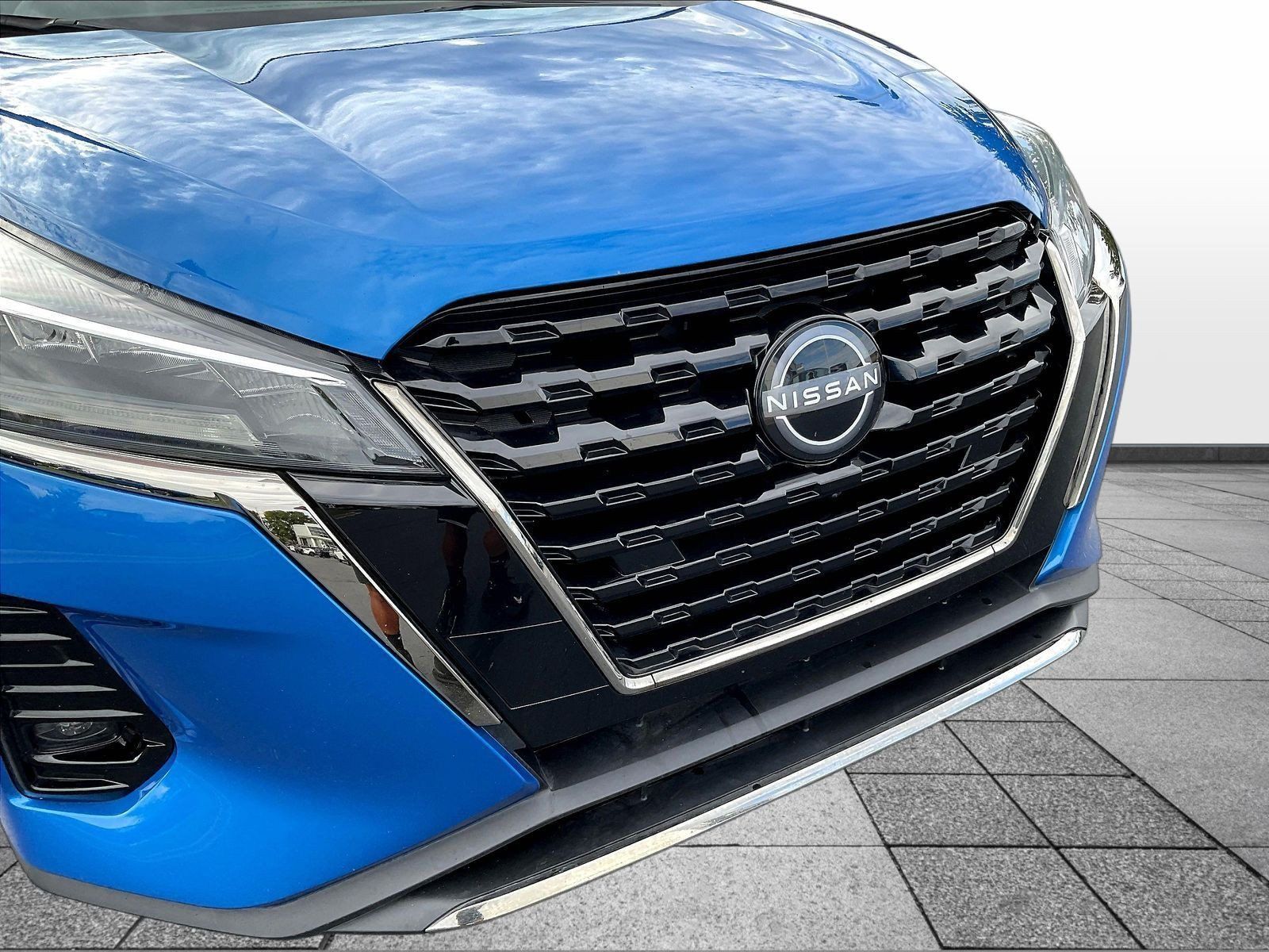 Certified 2024 Nissan Kicks SR w/ SR Premium Package FWD image 35