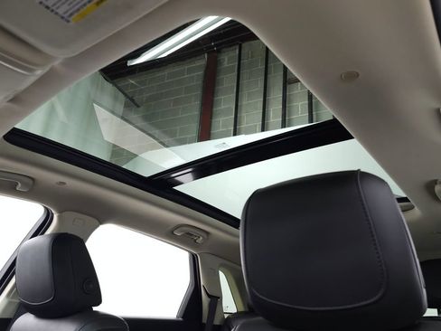 Used 2019 Cadillac XT5 Luxury AWD/4WD image 15
