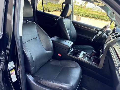 Used 2017 Lexus GX 460 image 20