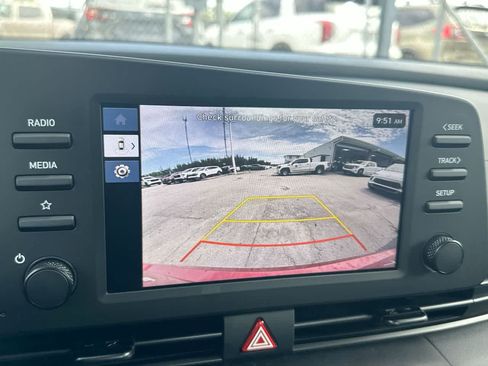 Used 2025 Hyundai Elantra Sport FWD image 19