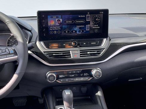 New 2026 Nissan Altima 2.5 SR image 8