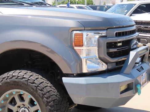 Used 2022 Ford F350 Lariat w/ Lariat Ultimate Package AWD/4WD image 6