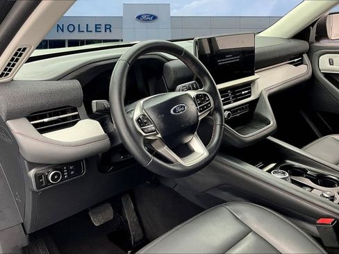 New 2025 Ford Explorer Active w/ Active Comfort Package image 7