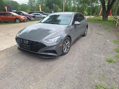 Used 2023 Hyundai Sonata SEL FWD image 3
