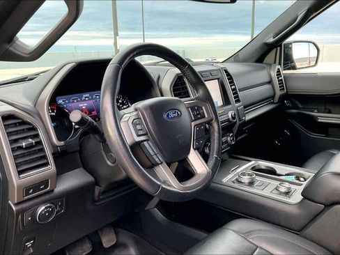 Used 2021 Ford Expedition Max XLT image 7