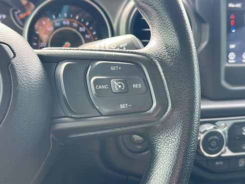 Used 2023 Jeep Gladiator Sport w/ Trailer Tow Package image 28