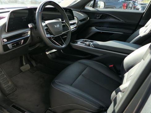 Certified 2023 Cadillac Lyriq 2WD image 13