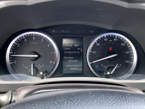 Used 2019 Toyota Highlander Limited FWD image 26