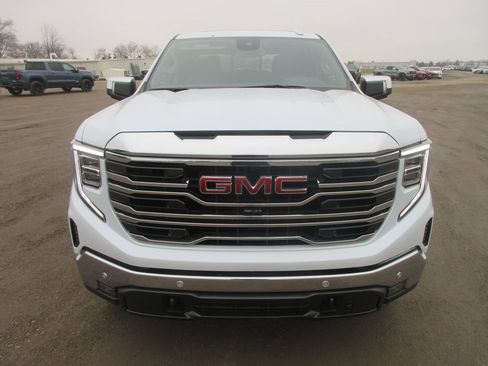 New 2026 GMC Sierra 1500 SLT w/ SLT Premium Plus Package image 12