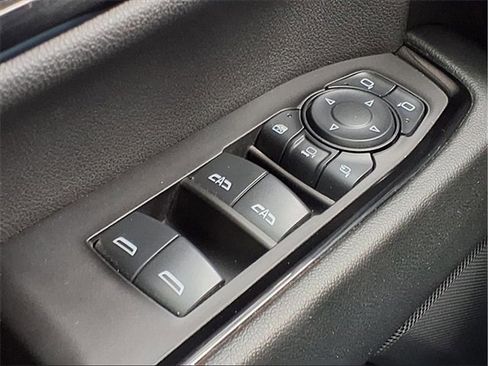 Used 2025 GMC Sierra 2500 AT4 w/ AT4 Premium Plus Package image 16