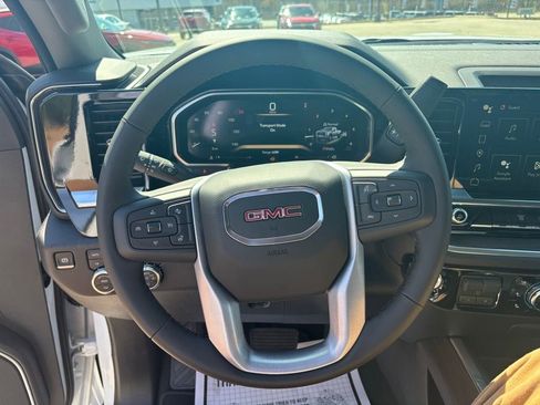 New 2026 GMC Sierra 3500 SLT w/ SLT Convenience Package AWD/4WD image 17