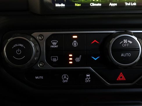 Used 2021 Jeep Gladiator Rubicon AWD/4WD image 42