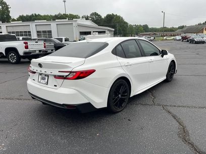 Used 2025 Toyota Camry SE w/ Convenience Package