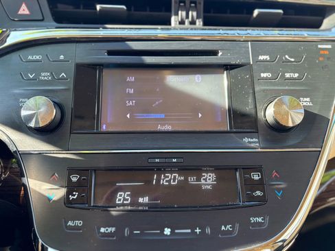 Used 2014 Toyota Avalon XLE Touring image 27