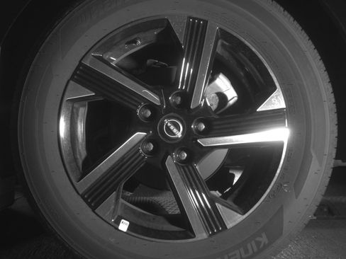 Used 2025 Nissan Sentra SV image 14