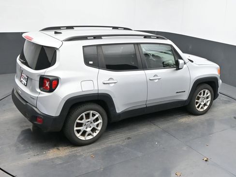 Used 2020 Jeep Renegade Latitude FWD image 20