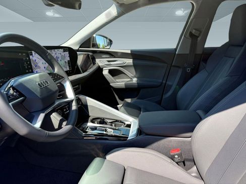 New 2025 Audi Q5 Prestige image 5