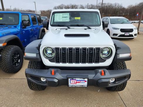 New 2026 Jeep Gladiator Mojave AWD/4WD image 2