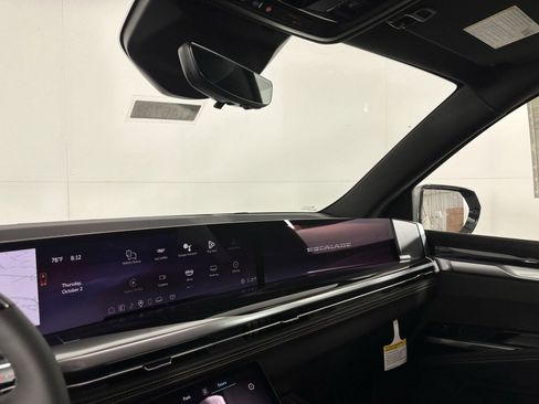 New 2025 Cadillac Escalade Sport w/ Touring Package image 29