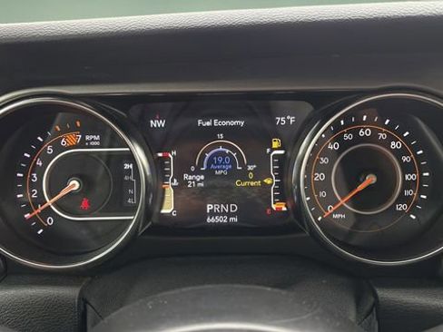 Used 2021 Jeep Wrangler Unlimited Sport AWD/4WD image 13