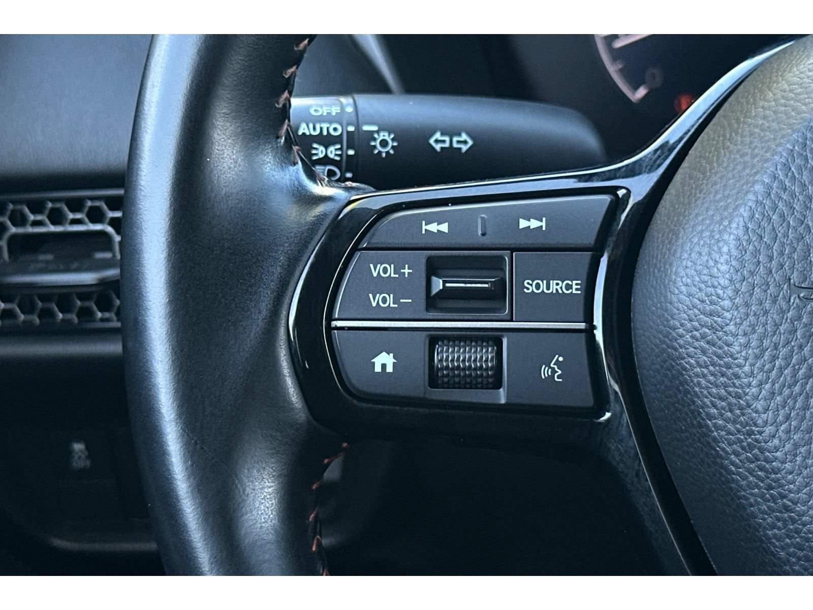 Used 2025 Honda HR-V Sport image 37