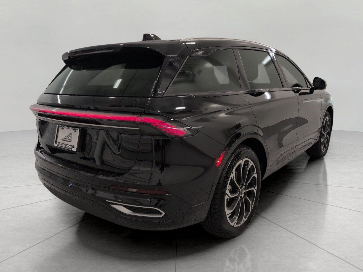 Used 2025 Lincoln Nautilus Reserve AWD/4WD image 21