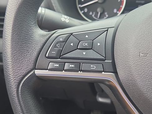 Used 2023 Nissan Sentra SV FWD image 22