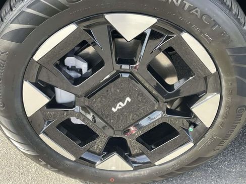 New 2026 Kia Carnival EX image 6